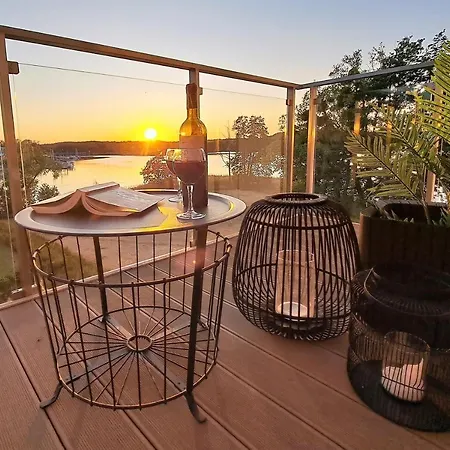 Perfect View - Widok W Ilawie Garaz Podziemny, Winda, Netflix Apartment Ilawa