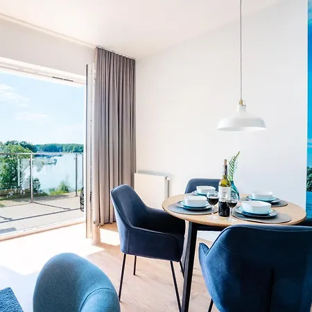 Perfect View - Widok W Ilawie Garaz Podziemny, Winda, Netflix Apartamento