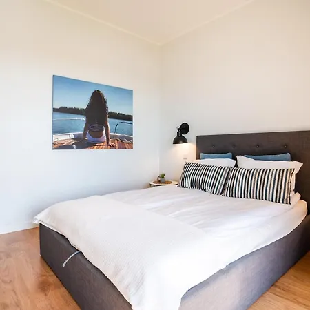 Perfect View - Widok W Ilawie Garaz Podziemny, Winda, Netflix Apartmán